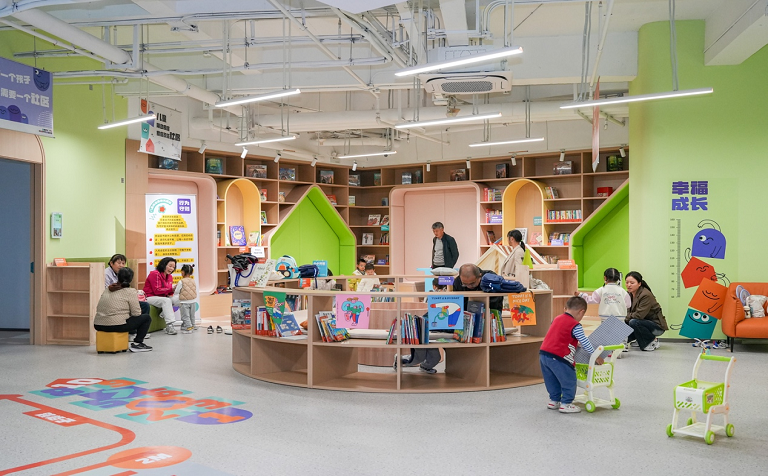 深规院运营赋能！南山丽雅社区党群服务中心焕新开业，打造“幸福一条街”全龄友好空间